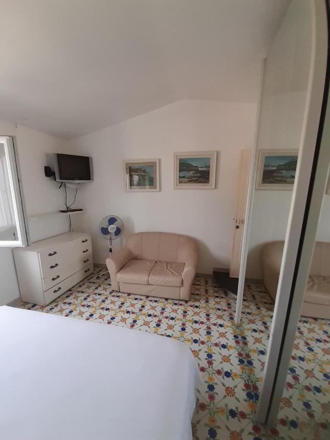 Villa Angela Ischia Exteriör bild